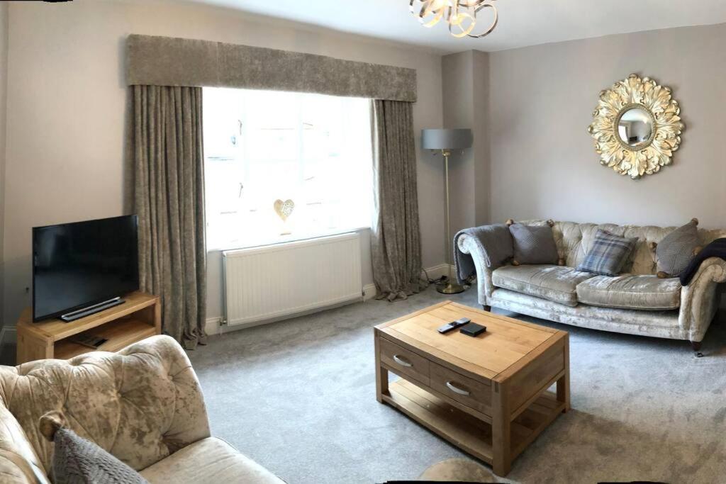 Stunning Apartment In The Heart Of Broadway Broadway  Esterno foto