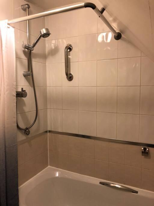 Stunning Apartment In The Heart Of Broadway Broadway  Esterno foto